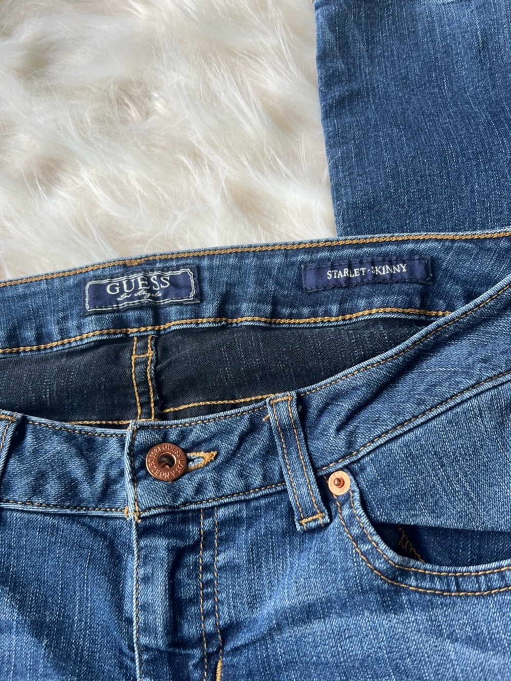Guess Starlet Skinny Jeans Women's 29x33 Mid Rise Skinny Medium Wash - Picture 3 of 5